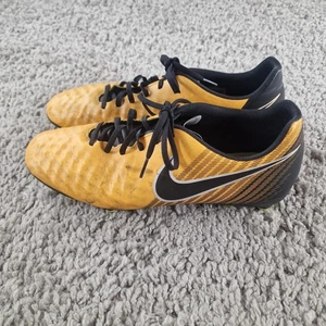 Nike Magista Ola II FG 844420 801 UK 11 Yellow Moulded Studs - Picture 1 of 9