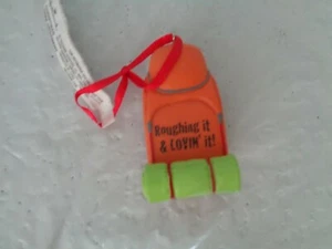 Neu mit Etikett - Hallmark - Reiserucksack - Roughing It - Ornament - Wandern - Camping - Bild 1 von 2