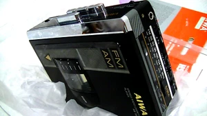 Restored VINTAGE AIWA WALKMAN CASSETTE PLAYER HS-T23,  Works very well - Picture 1 of 5