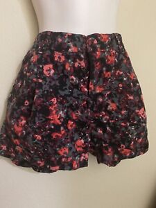 Floral Pleated Casual Shorts Size 8 Petite 
