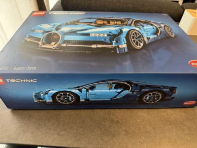 LEGO Technic Bugatti Chiron 42083 Figurine set complet avec boite - Photo 1/4