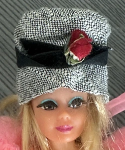 Mattel - Barbie Career Girl #954 - Hat Only - Picture 1 of 5