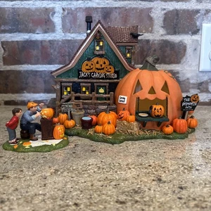 Department 56 Jack's Pumpkin Carving Studio Rare 56.54600 - Picture 1 of 22
