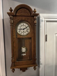 Orologio da parete vintage Howard Miller modello 612-462 Westminster Carillon -Leggi - Foto 1 di 16