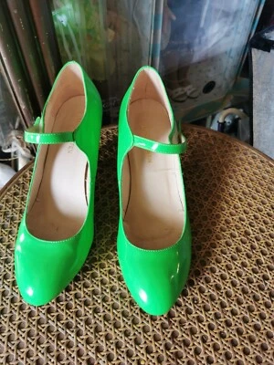 LOSLANDIFEN green Heels for Women,Chic Pointed Toe Mid US Size 8/8.5 hill 3 in - Image 1 of 4