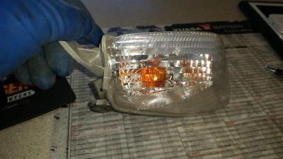 Б/у заводской правый сигнальный фонарь от оригинального производителя | 2007 Kawasaki Ninja ZX14 - Изображение 1 из 4