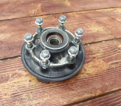 06-22 Kawasaki Vulcan Custom VN900C REAR SPROCKET CARRIER WHEEL HUB 42033-0022 - Image 1 of 2