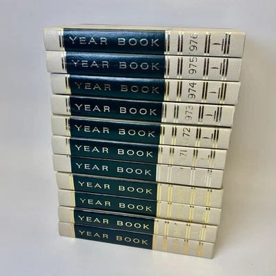 The World Book Year Book Encyclopedia Set 1966-1976 Field Enterprises - Image 1 of 4