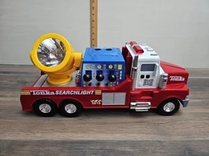 2000 Tonka 3215 Search Light Fire Truck - Picture 1 of 10