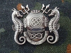 A23-006) Insignias de buceo maestro marino USN - Imagen 1 de 3