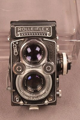Rolleiflex 3.5f Xenotar com estojo - Imagem 1 de 4