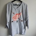 Majestic Detroit Red Wings V-Neck Size Medium 3/4 Sleeve Graphic Print Shirt