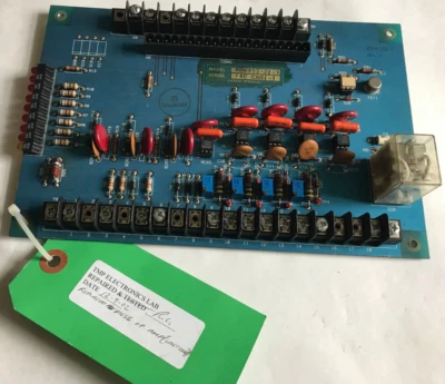 PILLAR AB6352-2,AB6352-2 (-) BR459-1 REV. Uma placa de controle servo robótica, SI - Imagem 1 de 4