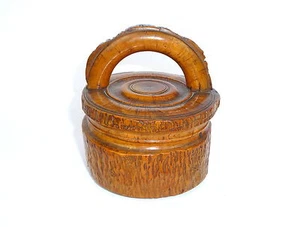 Unusual Wooden Box with Lid Russia about 1915 Karelian Birch Russia - Picture 1 of 1