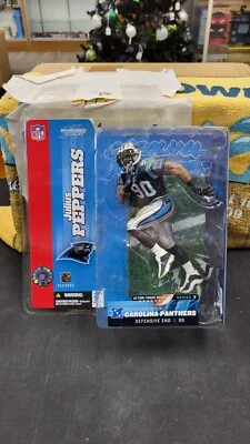 NIB JULIUS PEPPERS PANTHERS MCFARLANE NFL ACTION FIGURE SERIES 7 BLACK JERSEY Foto 1 de 3