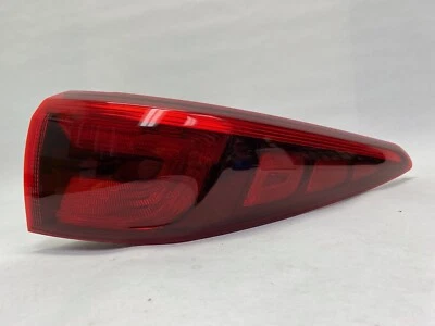 2017-2019 Kia Sportage Passenger Side Outer Tail Light Lamp Right RH 92402-D90 - Image 1 of 4