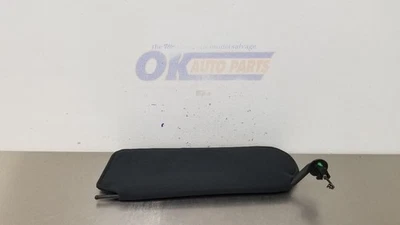 Chevy Corvette C5 2000 parasol iluminado pasajero derecho negro Foto 1 de 4