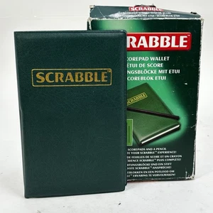 Cartera Scrabble Scorepad Cuero Verde Estilo 2 Almohadillas Hojas de Puntuación 2003 - En Caja - Imagen 1 de 15