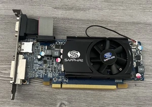 Sapphire Radeon HD 5570 1GB DVI/VGA/DisplayPort PCIE Low Profile Graphics Card - Picture 1 of 7