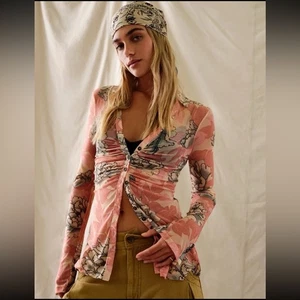 Free People Lucky Shirtee Top L Blumen Mesh Rüschen Button Down Pfirsich Blüte Boho - Bild 1 von 16