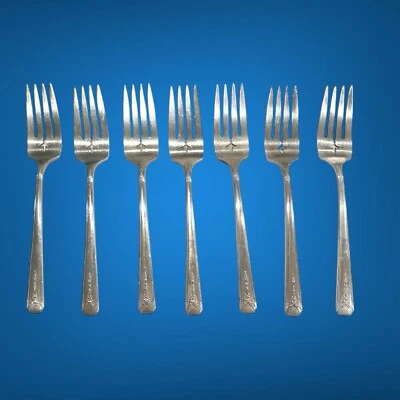 8 Piece Oneida Community Milady Silver-Plated Flatware - Image 1 of 2