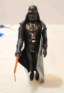 Vintage Kenner Star Wars DARTH VADER  Complete with Lightsaber 1977 Hong Kong - Picture 1 of 13