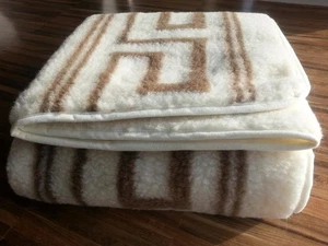 Wolldecke australisches Merino Naturhaardecke Wohndecke Kuscheldecke- Atena - Picture 1 of 7