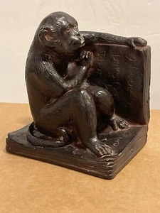 "Estatua roja vintage SPI San Pacific International mono en libro pesado 4,5""x5" - Imagen 1 de 9