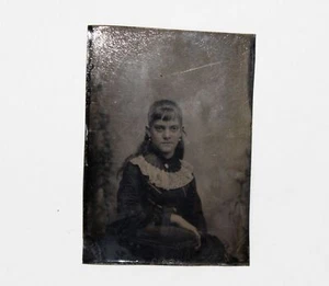 Vestido Vintage Antiguo Fotográfico Foto Imagen Tipo Lata Joven Dama Niña - Imagen 1 de 4