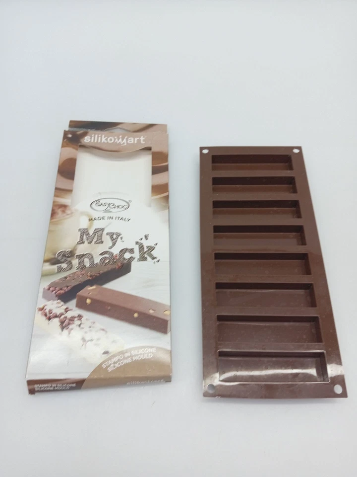 Silikomart 26.184.77.0065 SF184 - SILICONE MOULD N.8 MY SNACK 100X26 H 16 MM - Bild 1 von 4