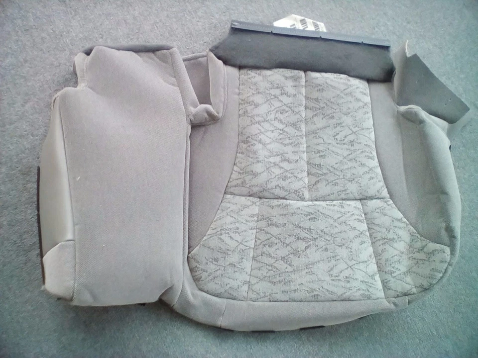 Isuzu 8-89642-863-0 Funda Cojín Asiento Trasero Izquierdo Tela Gris Peltre Fabricante de Equipo Original  Foto 1 de 1