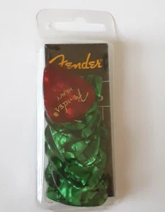 Original Fender schwere Gitarren-Plektren 12er-Pack gemischt Moto 098-0351-971 ***LESEN*** - Bild 1 von 4