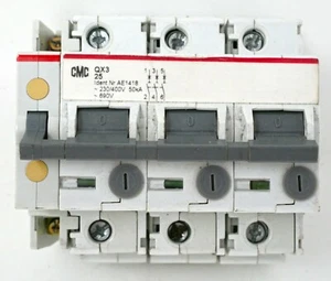 CMC QX3 690V 25A Leitungsschutzschalter mit Aux-Kontakt AE1418 - Bild 1 von 2