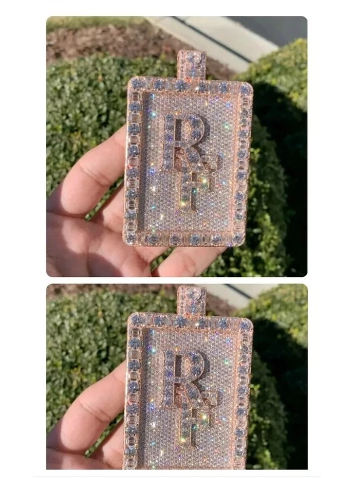 Colgante de etiqueta de perro personalizado total de 2,5 pulgadas para hombre enchapado en diamantes cultivados en laboratorio Foto 1 de 1