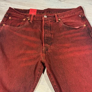 Jeans Levi's 501 Pierna Recta Botón Mosca Para Hombres 34x34 Encogibles Para Calzar Rojo Denim Nuevos con Etiquetas - Imagen 1 de 16