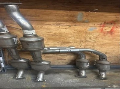 19420297 3-WAY CATALYTIC CONVERTER 2012-2020 Express Savana - Image 1 of 1