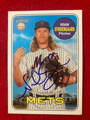 Tarjeta automática firmada por Noah Snydergaard 2018 Topps Heritage #90 New York Mets Foto 1 de 4