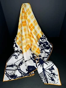 "en Soie" 100% Silk Yellow Foulard Scarf Ines Boesch Zurich Switzerland, 38" Sq - Picture 1 of 12