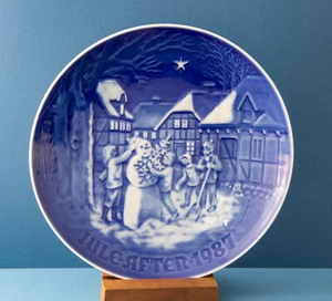 Bing & Grondahl 1987 Christmas Plate, The Snowman's Christmas Eve. No box.  - Picture 1 of 2