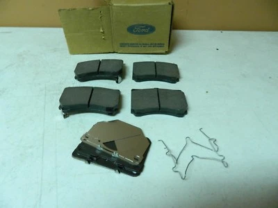 Новый оригинальный производитель 1991-2002 Ford Escort комплект передней обуви и подкладки дисковые тормозные колодки - Изображение 1 из 4