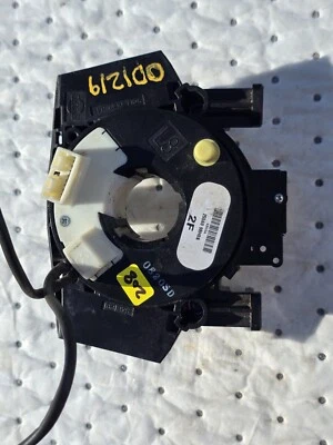 Suzuki Equator 2011 volante reloj resorte OEM Foto 1 de 3