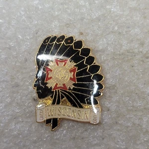 Vintage VFW Wisconsin Pin Native American Headdress Design Veterans of Foreign - Picture 1 of 4