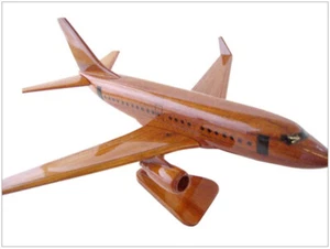 Boeing 737 Highly Detailed Handcrafted Mahogany Wood Display Desk Model - Picture 1 of 4