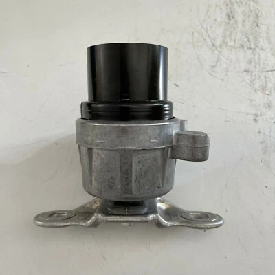 Jaguar X Type Engine Mount C2S46678 Genuine Jaguar X Type 2.0 Diesel OEM - Image 1 of 2