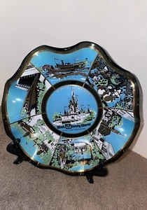 Walt Disney World ‘70s Glass 7" Candy Dish Plate Bowl Magic Kingdom Ashtray VTG - Picture 1 of 4