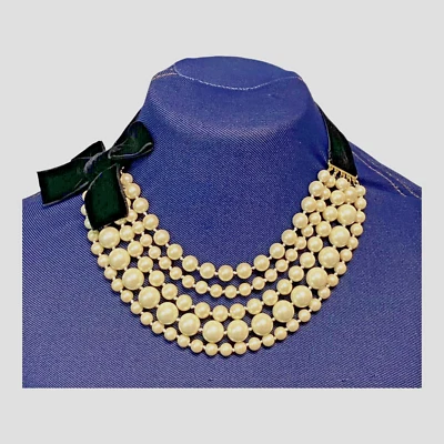 Collar en capas de terciopelo negro y perlas de imitación tono dorado KATE SPADE Foto 1 de 4