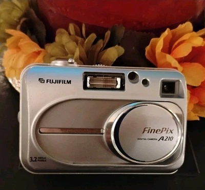 Fujifilm FinePix A Series A210 3.2MP Digital Camera - Silver, New Batteries Inc - Image 1 of 4