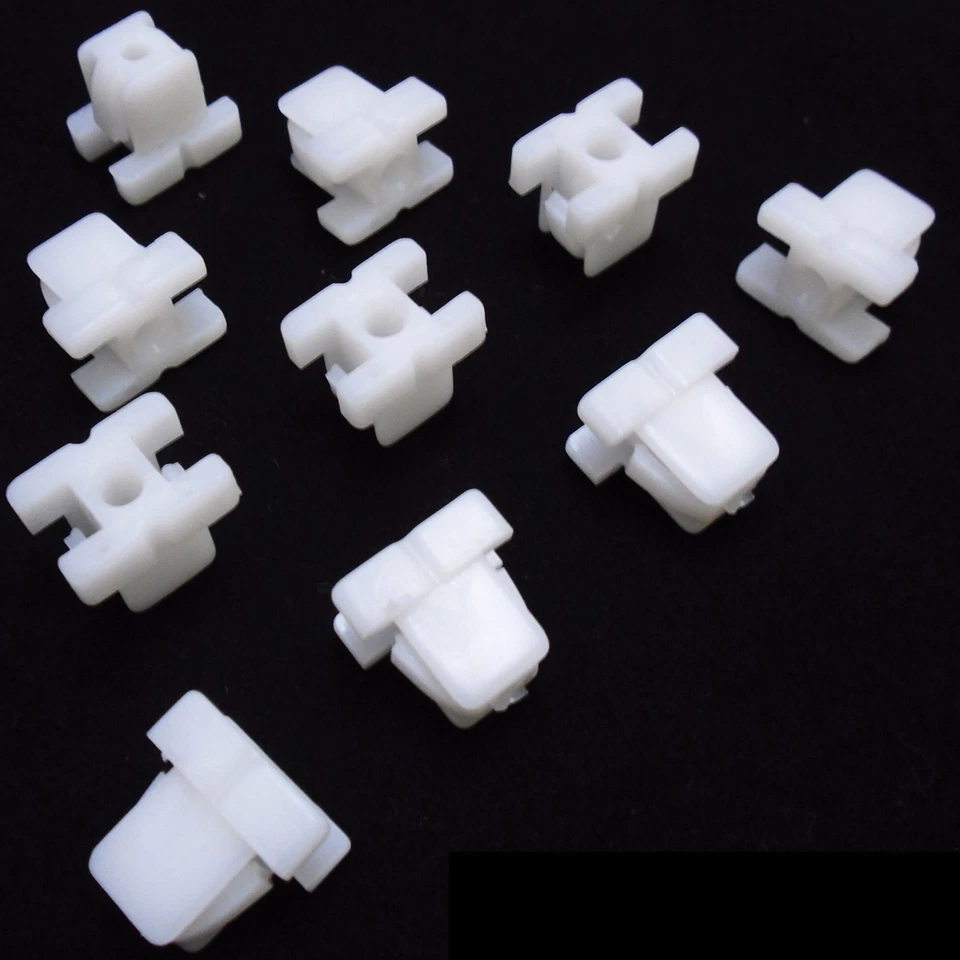 Mitsubishi Grille Clip x10 Triton ME MG Cyclone MJ Mighty Max L200 86-96 White - Imagem 1 de 3