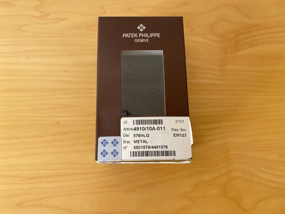 Cardboard Case PATEK PHILIPPE - Twenty-24 - Empty - Image 1 of 3