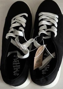 NWT/NWOB WOMENS MAD LOVE SIA SNEAKERS/SHOES-SIZE 9-BLACK - Picture 1 of 5